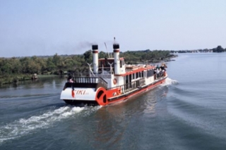 Barco en la Camarga 